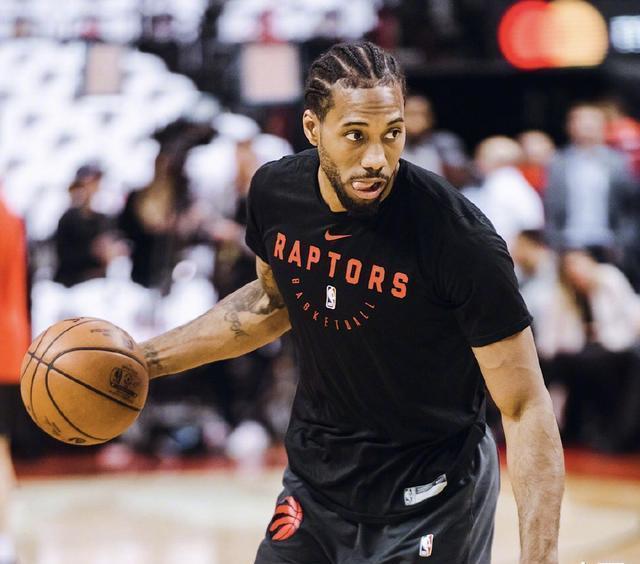 出标杆成绩 出标杆成绩